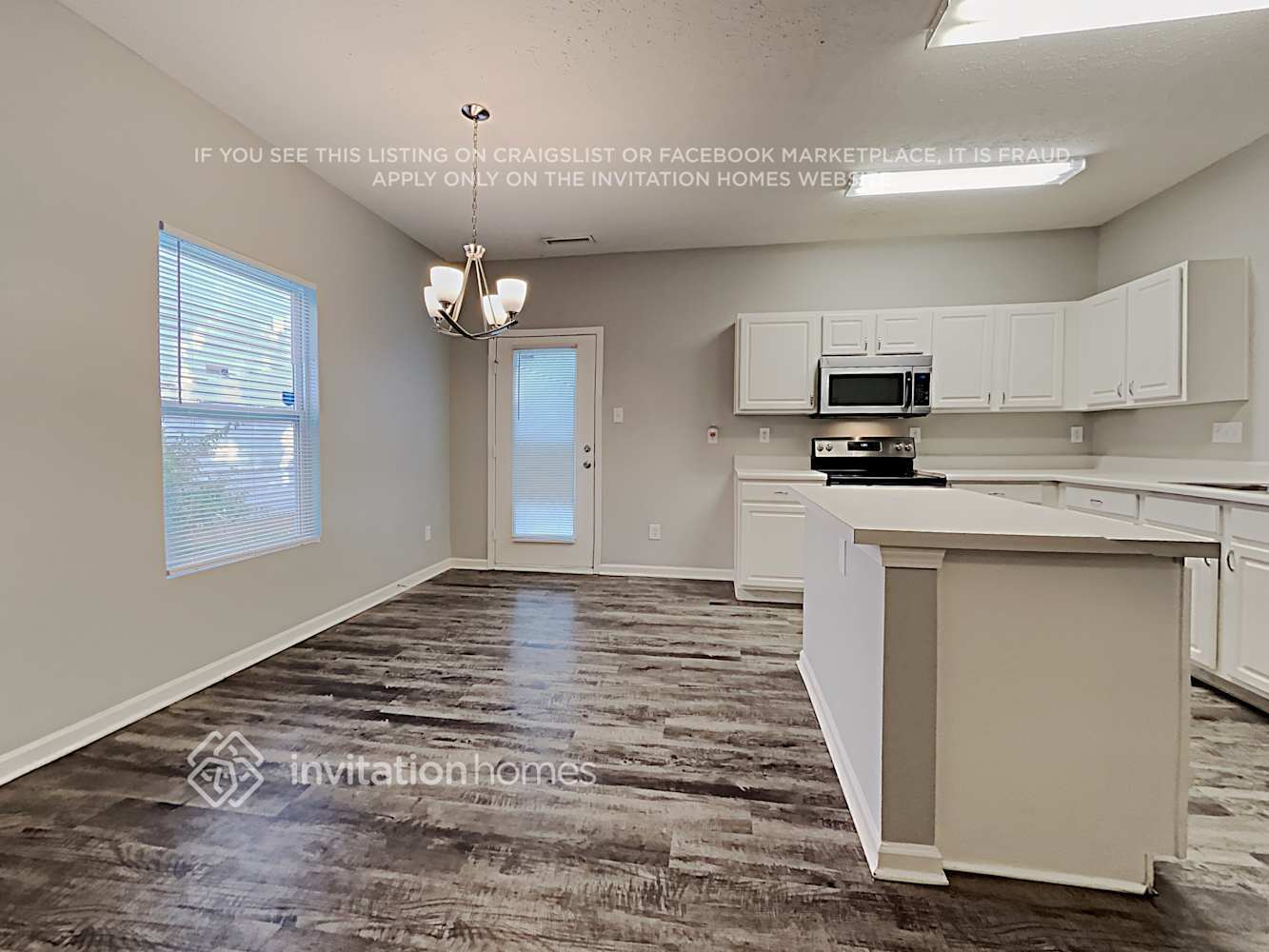 Building Photo - 737 Sinclair Dr