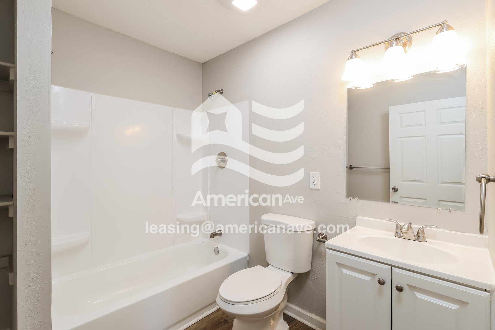 Building Photo - 2218 W Madison St