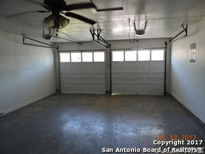 Building Photo - 5319 Fair Ridge Dr