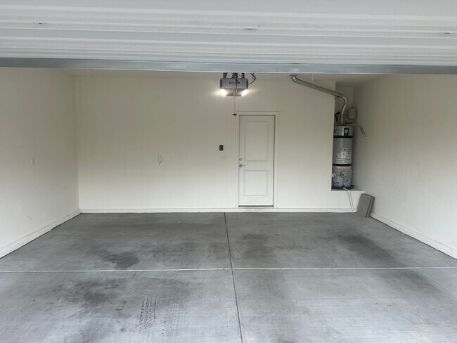 Building Photo - NW!! Gated!! Built 2023!!!! Corner Lot!! L...