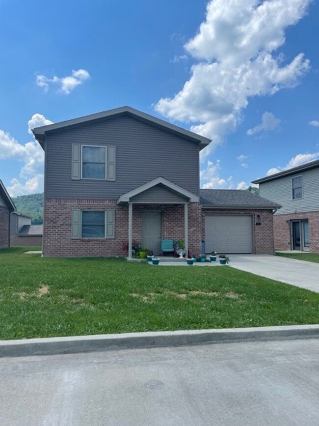 Building Photo - 188 Mornings Cir