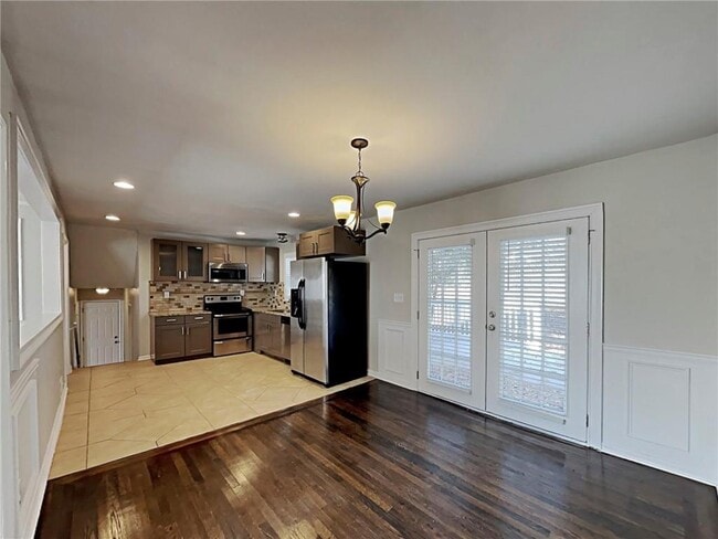 Building Photo - 3148 Thrasher Cir