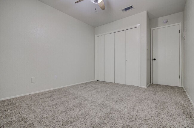 Building Photo - 5301 Indio Cir