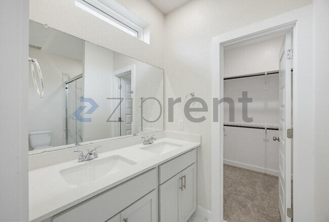 Building Photo - 131 Trifle Trl