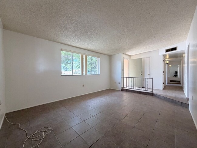 Building Photo - 3BR/2BA/2CP 1,245 sq.ft. rental in Huachuca City, AZ