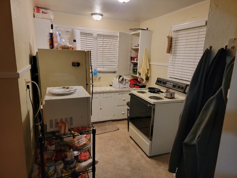 Building Photo - 1019 E 8th St