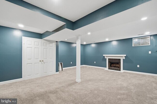 Building Photo - 12120 Stoneford Dr