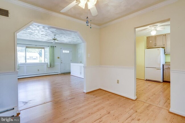 Building Photo - 13714 Gran Deur Dr
