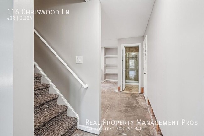 Building Photo - 116 Chriswood Ln