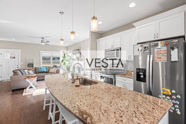 Building Photo - 4 Lola Lilly Pl