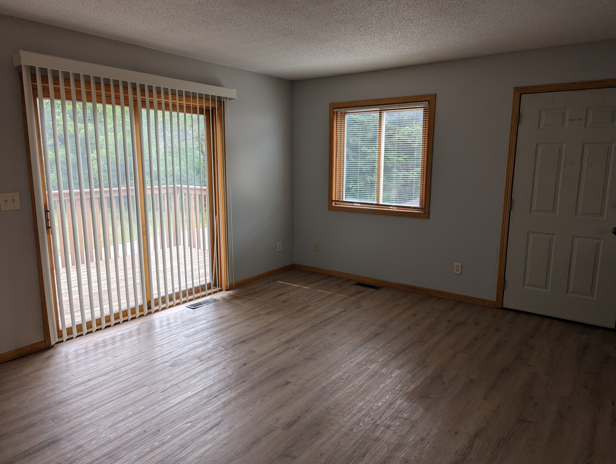 Living room - 1919 4th Ave