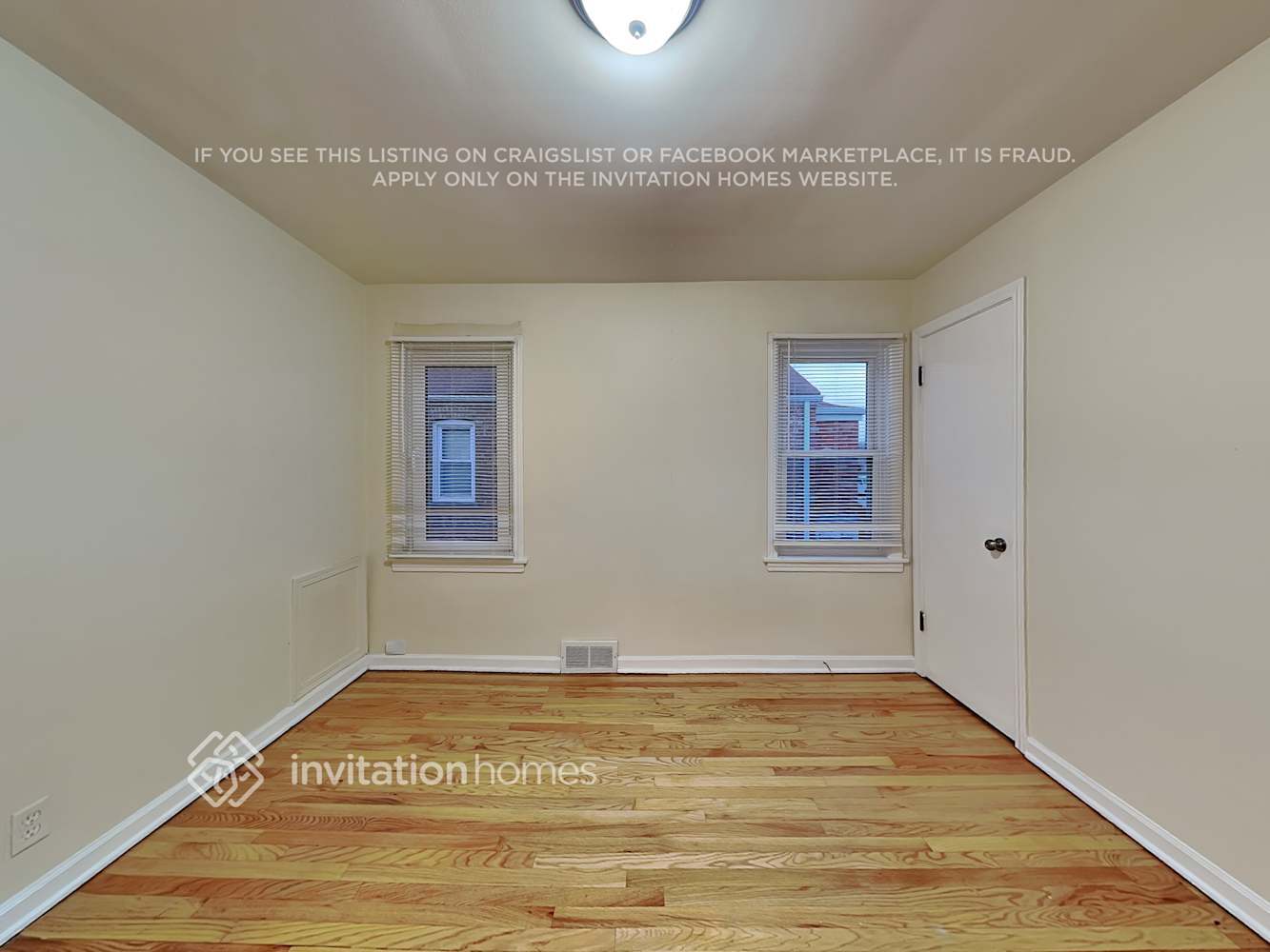 Building Photo - 9024 S Albany Ave