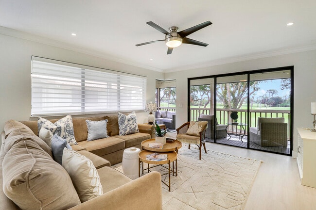 Building Photo - 438 Brackenwood Ln S