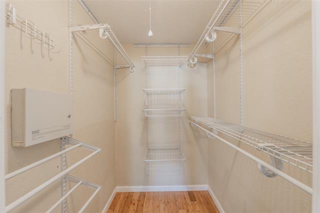 Building Photo - 2912 Charter Oak Dr