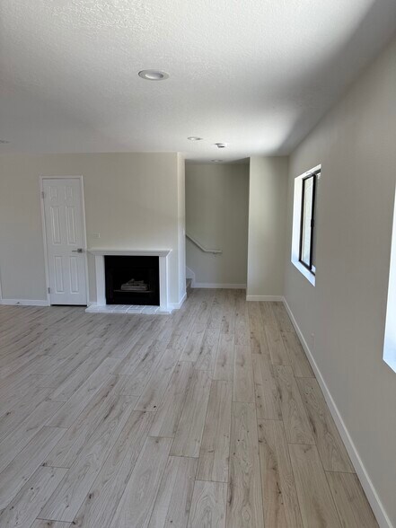 Building Photo - 1011 San Rafael Ave