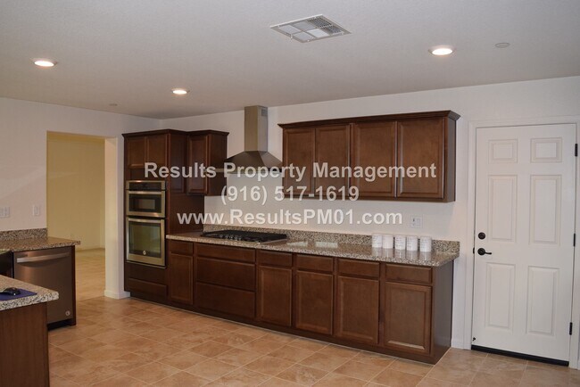 Building Photo - Lovely and Spacious 4 Bedroom Rocklin Home