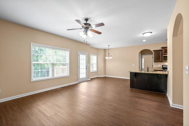 Building Photo - 1313 Allmon Dr