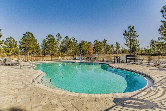 Building Photo - 3102 Heritage Plantation Blvd