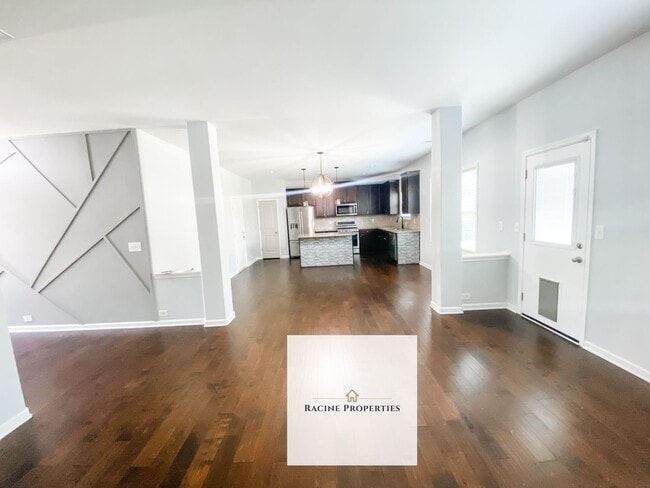 Building Photo - Beautiful Two-story Home