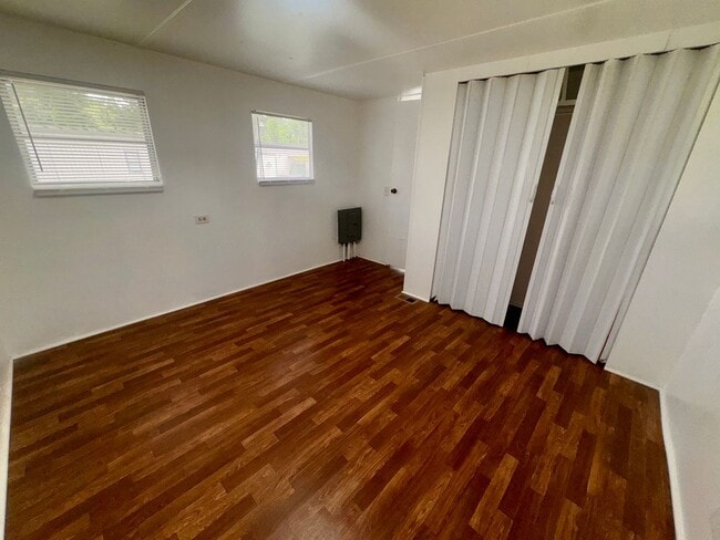 Building Photo - 1117 S Christiana Ave