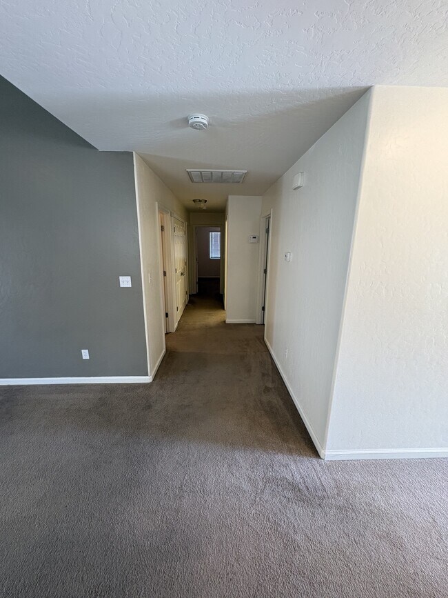 Building Photo - 3431 N Linda Vista St
