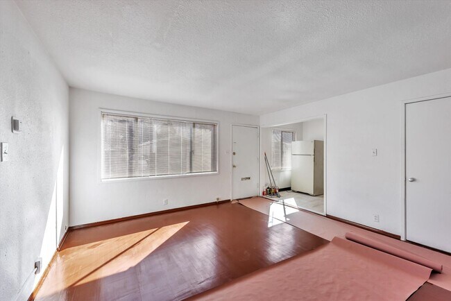 Building Photo - 6033 Foothill Blvd