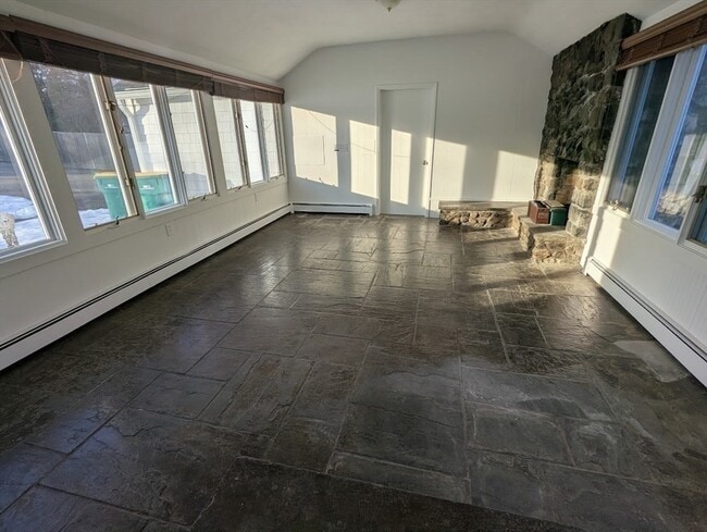 Building Photo - 744 Neponset St