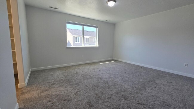 Building Photo - 924 Independence Wy