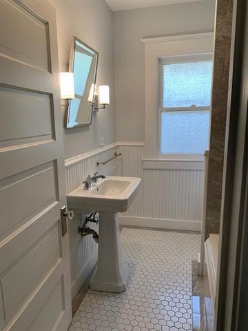 Building Photo - 5404 Miller Ave