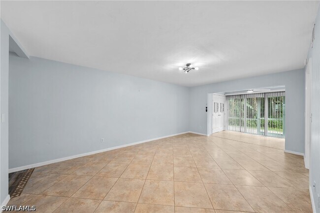 Building Photo - 28260 Pine Haven Way