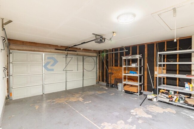 Building Photo - 12900 Widge Dr