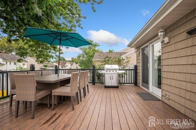 Building Photo - 617 Princeton Rd