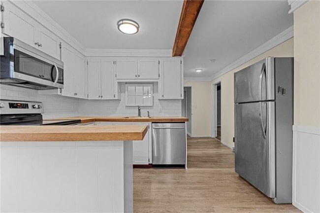 Building Photo - 310 Old Mill Ln