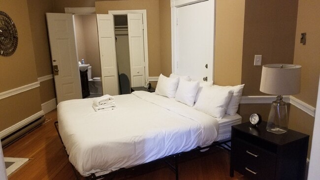 Building Photo - 112 Bay State Rd
