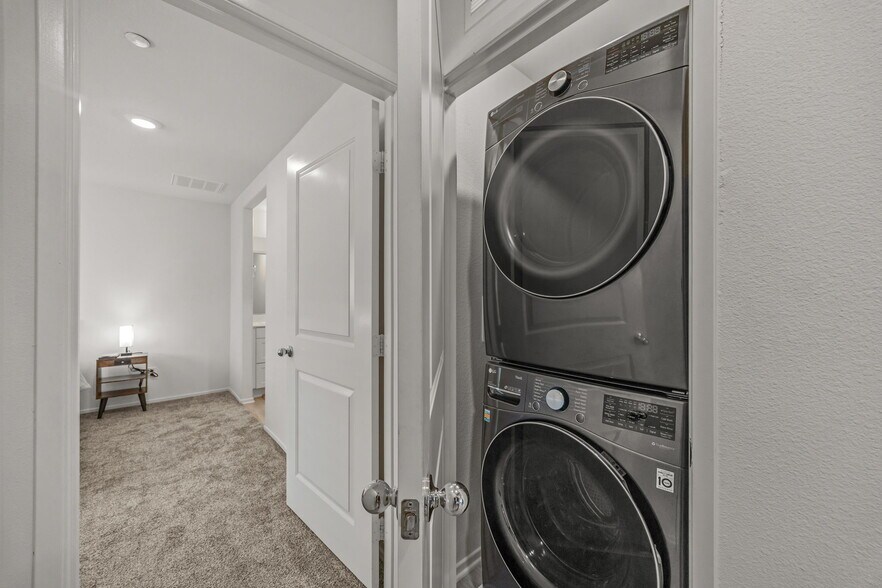 Building Photo - 28427 Partridge Way