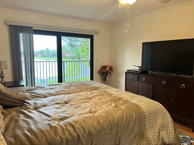 Building Photo - 8029 Boca Rio Dr