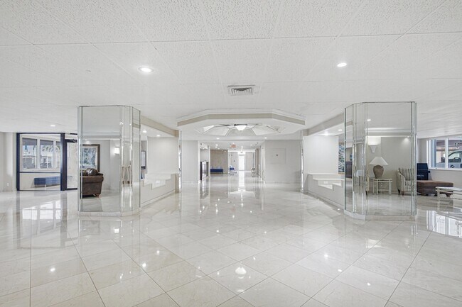 Building Photo - 111 N Pompano Beach Blvd