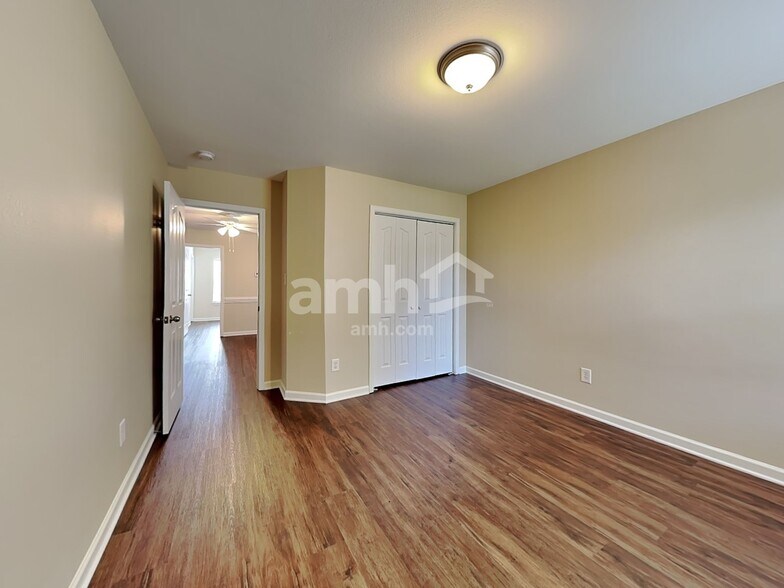Building Photo - 2572 Viola Ct
