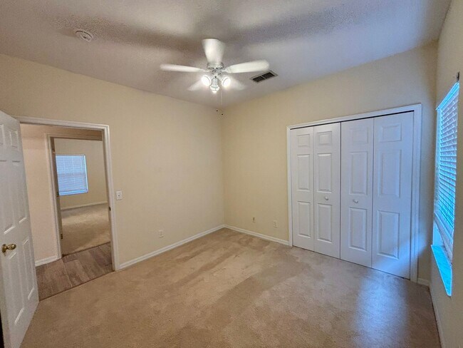 Building Photo - 1107 Croton Pl