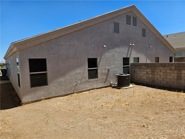 Building Photo - 3423 Fairfax St