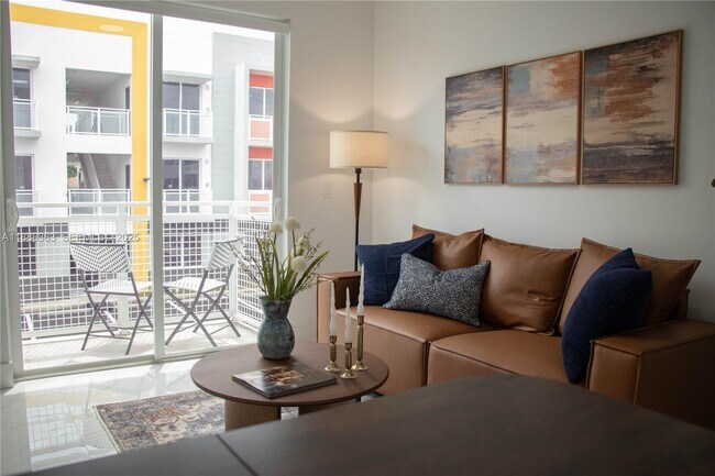 Building Photo - 1451 W 29th St