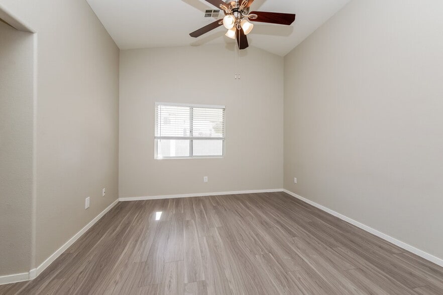 Building Photo - 3105 Macaroon Way