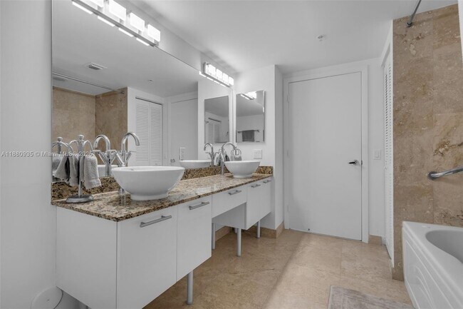 Building Photo - 41 SE 5th St