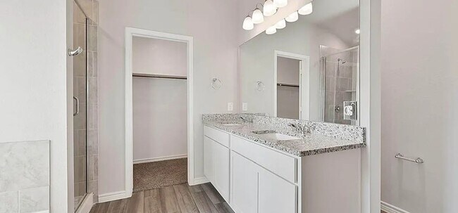 Building Photo - 4 Bedroom, 3 Bath and a Study Bryan in Pla...