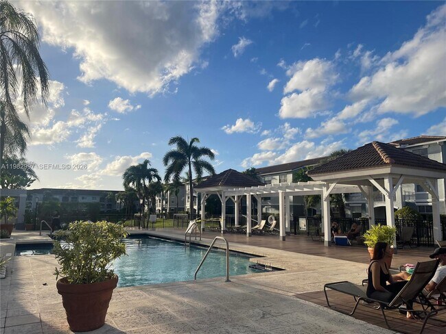 Building Photo - 150 NW 96th Ave