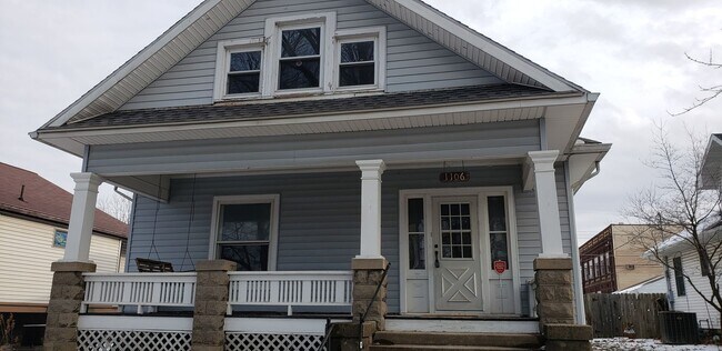 Building Photo - 3 bedroom 2 bath