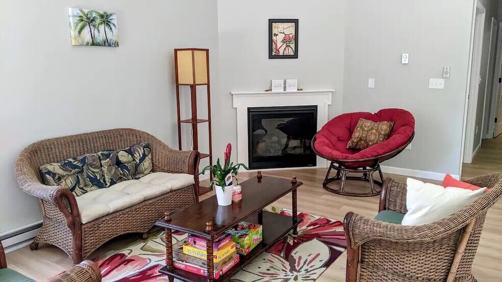 Building Photo - 307 Union St