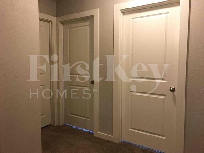 Building Photo - 9948 Rio Doso Drive