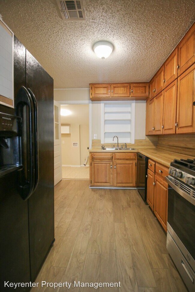 Building Photo - 4 br, 2 bath House - 329 S Fairland Ave