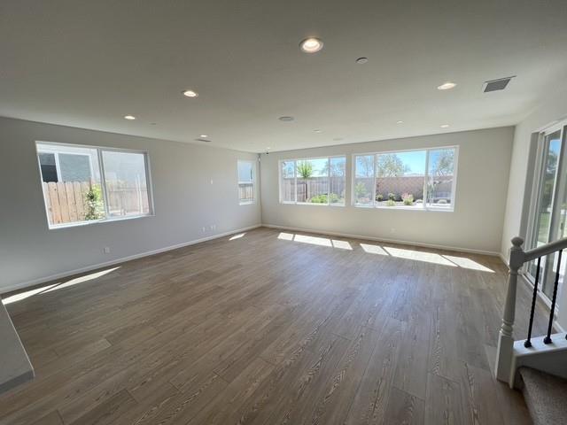 Building Photo - 1229 Traverse Dr S